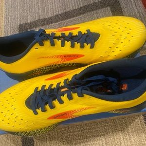 Brooks Hyperion Tempo (2023)